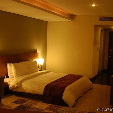 Hotel One Sialkot Chambre photo